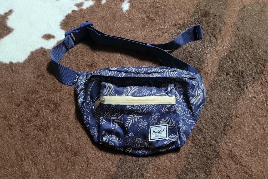 캐나다 Herschel Supply Co 힙색 상품이미지1