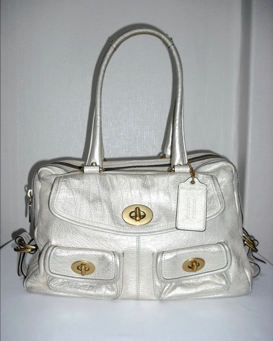 20s coach 코치 리미티드 숄더백 오네갸루 화이트 턴락 토트백 상품이미지1