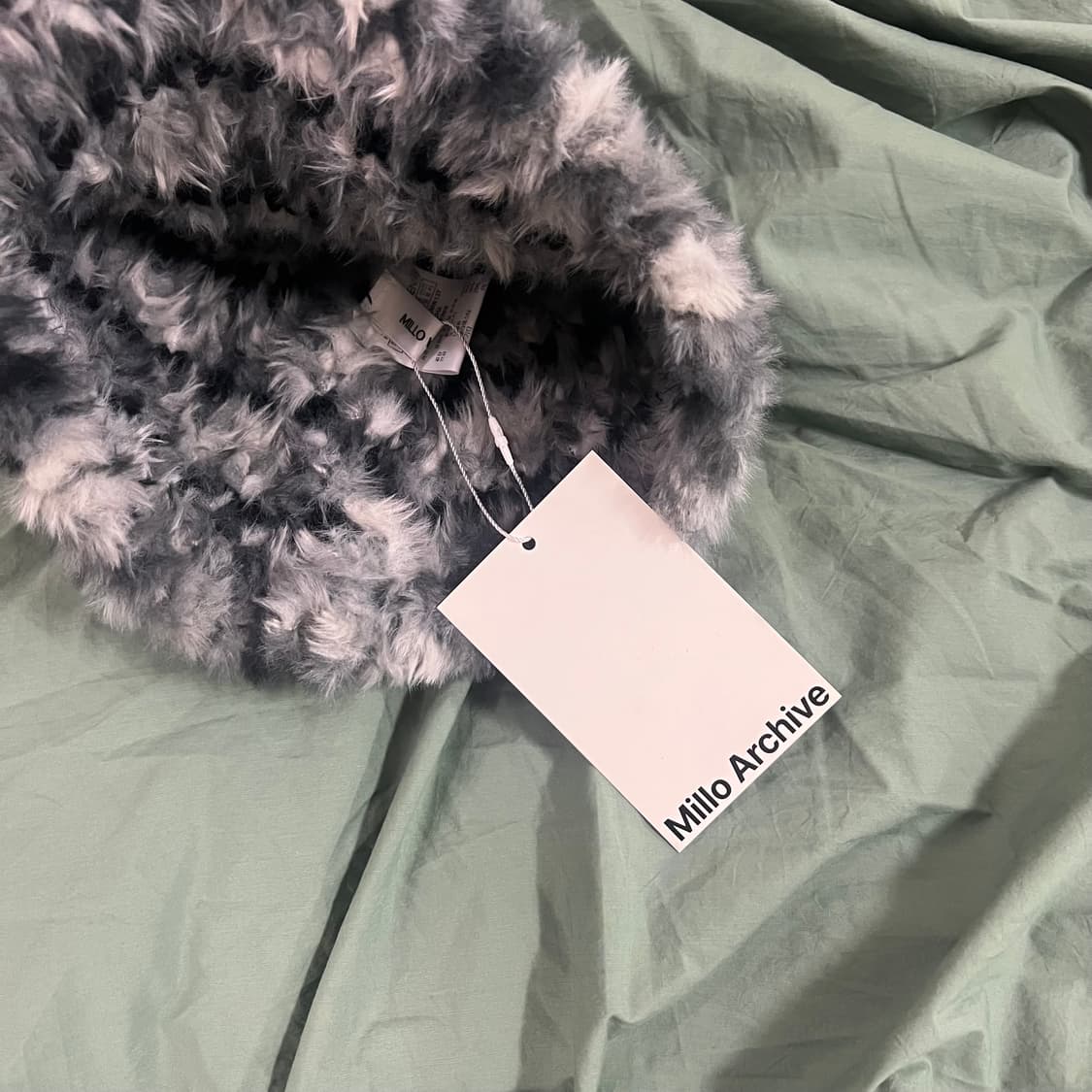 밀로 우먼 믹스 퍼 비니 차콜 상품이미지2