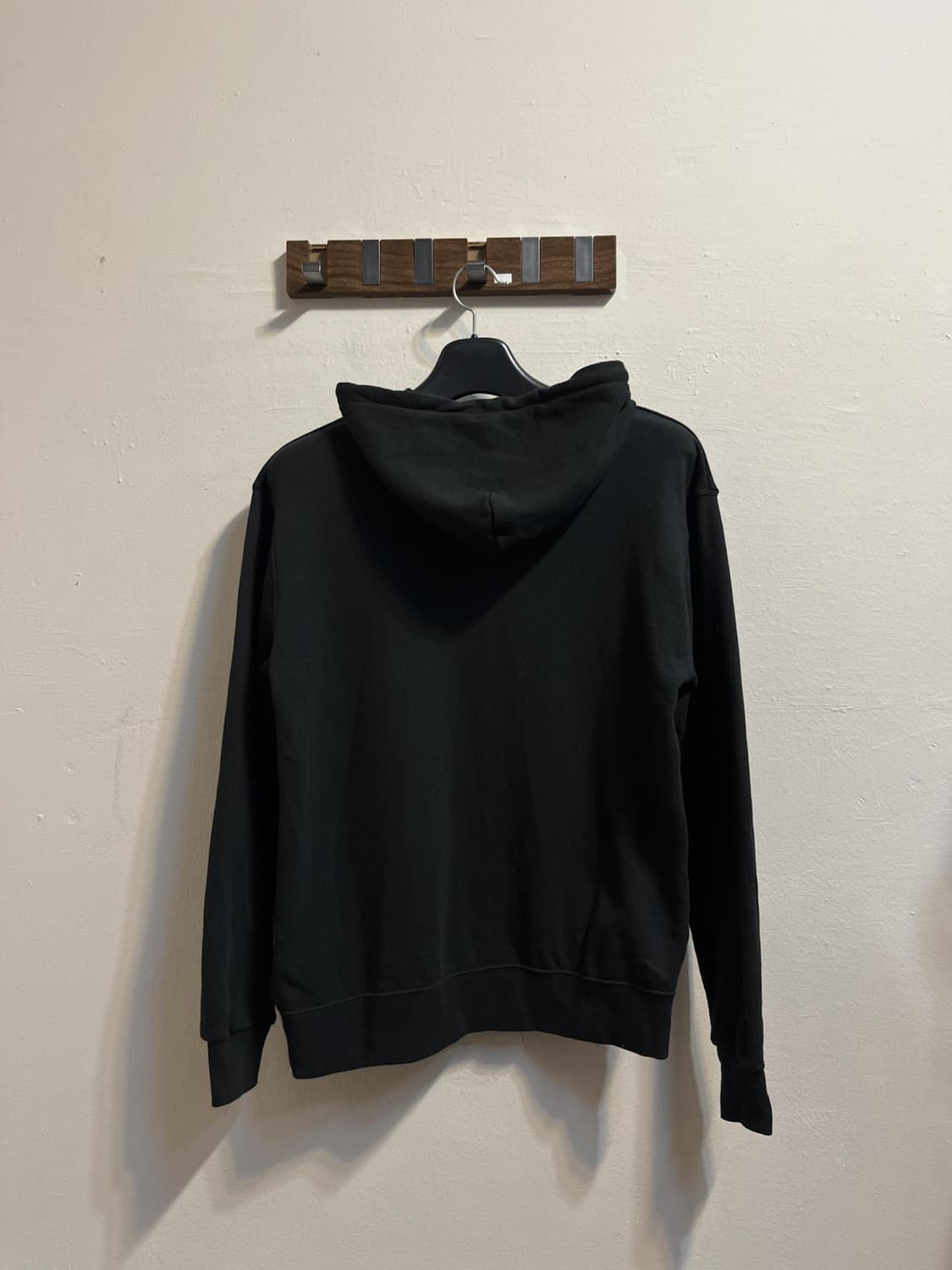 꼼데가르송 로고 블랙 후드 티셔츠 상품이미지3