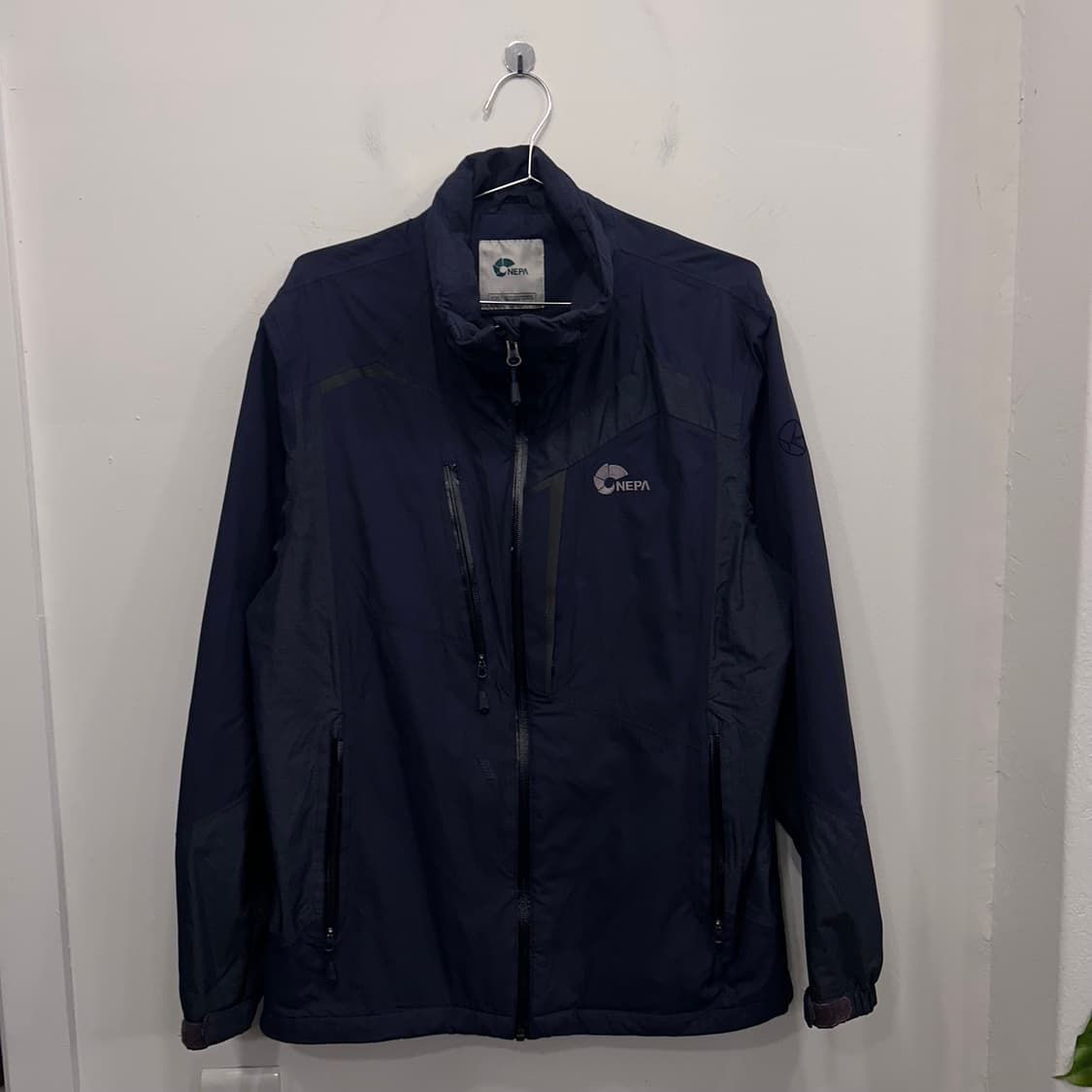 네파 노리밋 스몰로고 배색 바람막이 자켓 상품이미지2