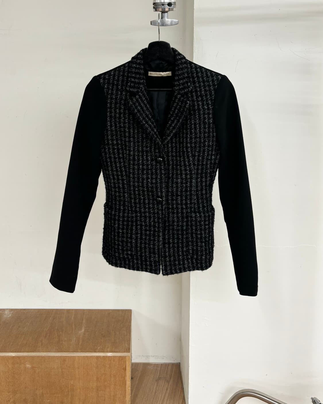 발렌시아가 블랙 콘트라스트 패널 블레이저 상품이미지1