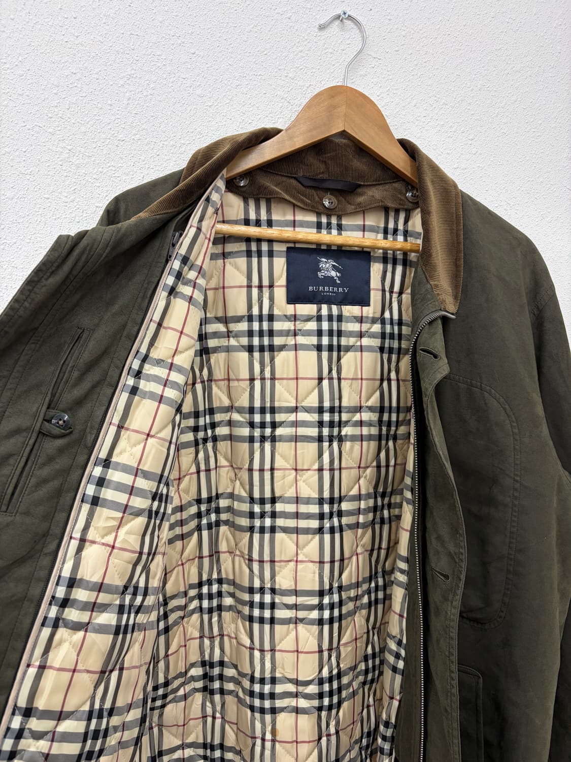 버버리 런던 체크 안감 코듀로이 카라 자켓 상품이미지6