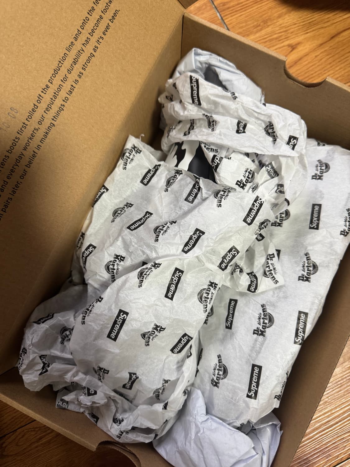 슈프림 닥터마틴 스컬블랙 270 25fw 상품이미지3