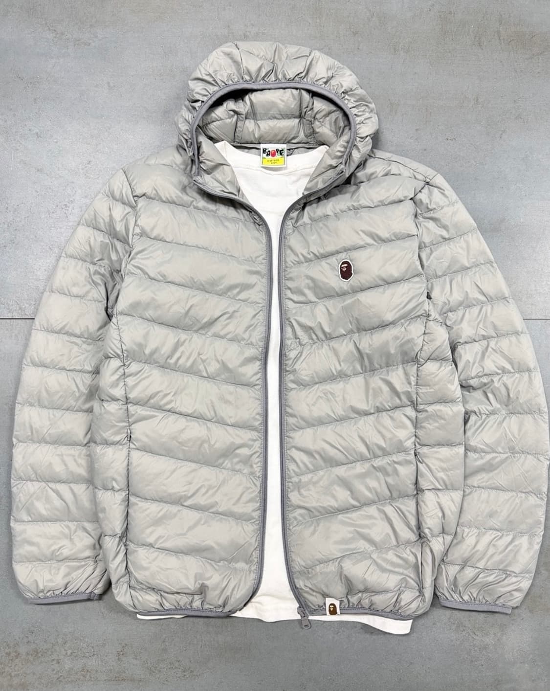 베이프 경량 패딩 그레이 상품이미지1