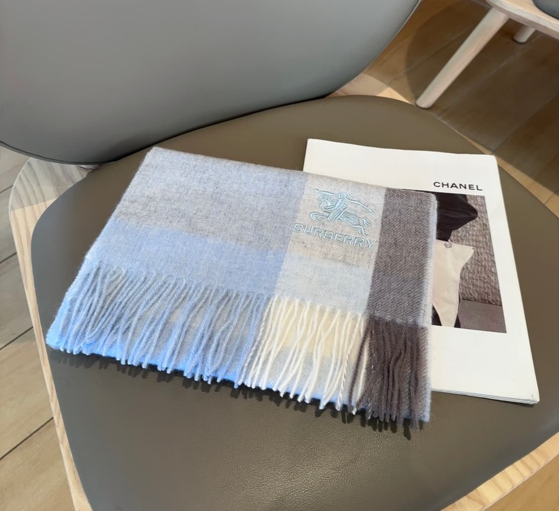 버버리 리버서블 스카프 100% 램스울
 상품이미지1