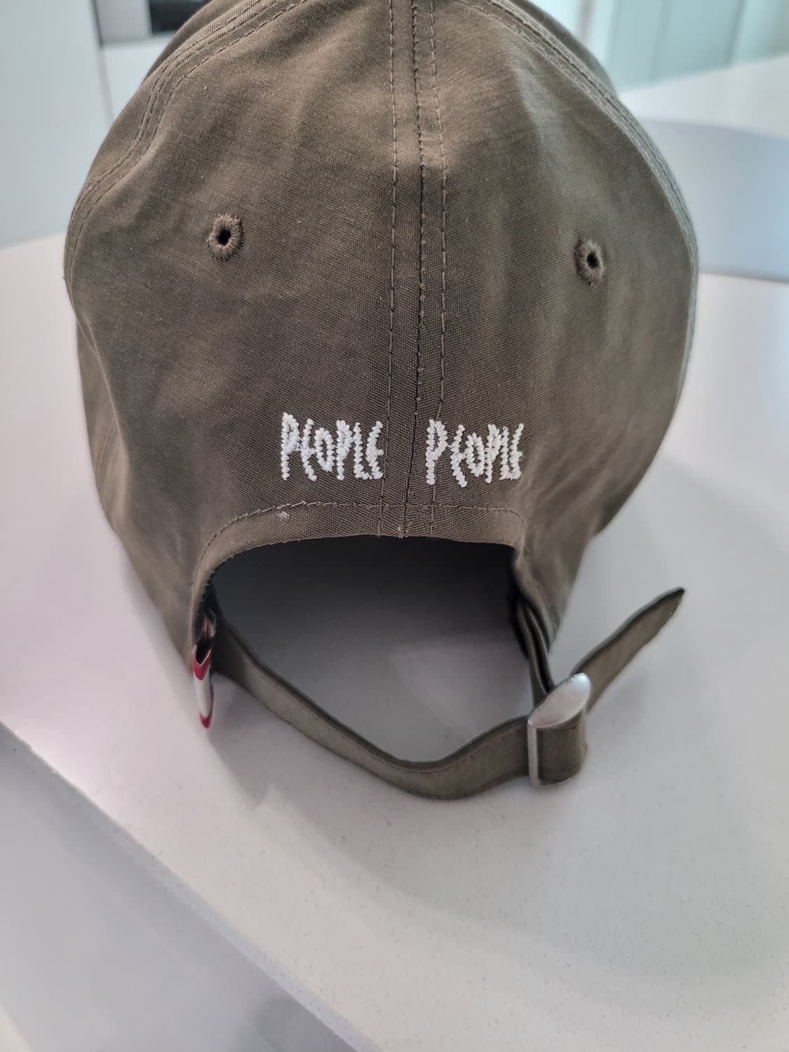 🎸 "전설의 횡단보도를 걷는 사람들" – PEOPLE PEOPLE 자수 상품이미지2