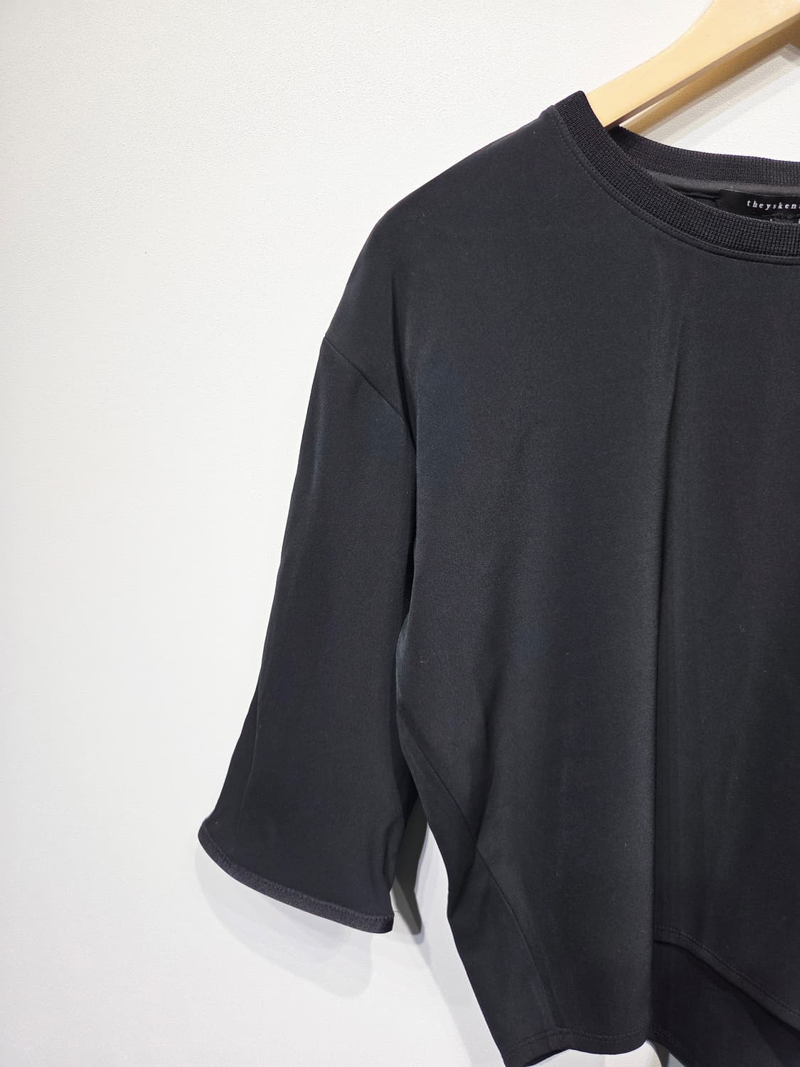 theyskens' theory. 여자 크롭 오버핏 반팔_S 상품이미지2