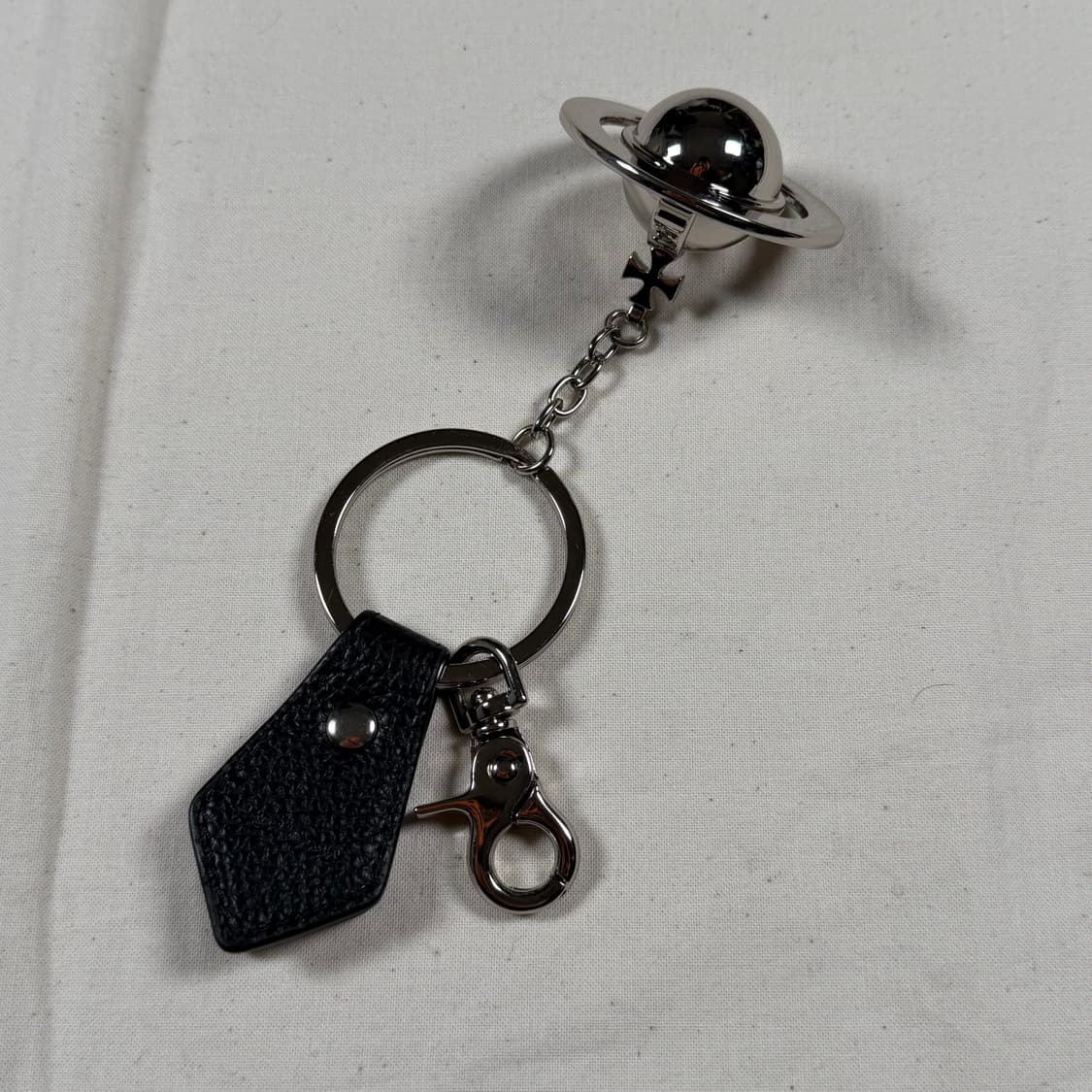 비비안 웨스트우드 ORB 키링 상품이미지4