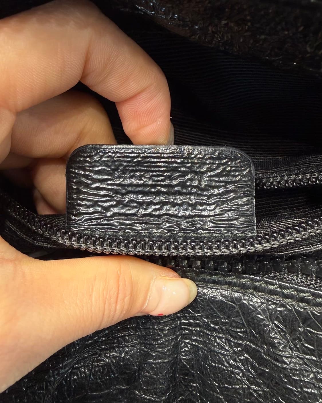 살바토레 페라가모 블랙 레더 숄더백  상품이미지8