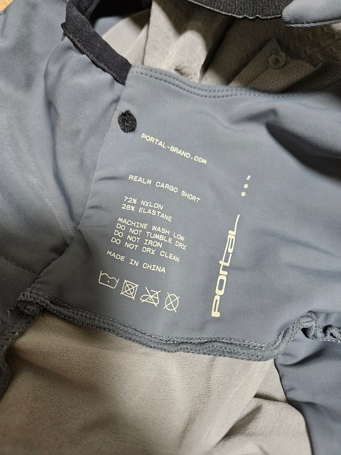 포탈 빕 시착만 해본 새제품 M 사이즈 팝니다. 상품이미지6