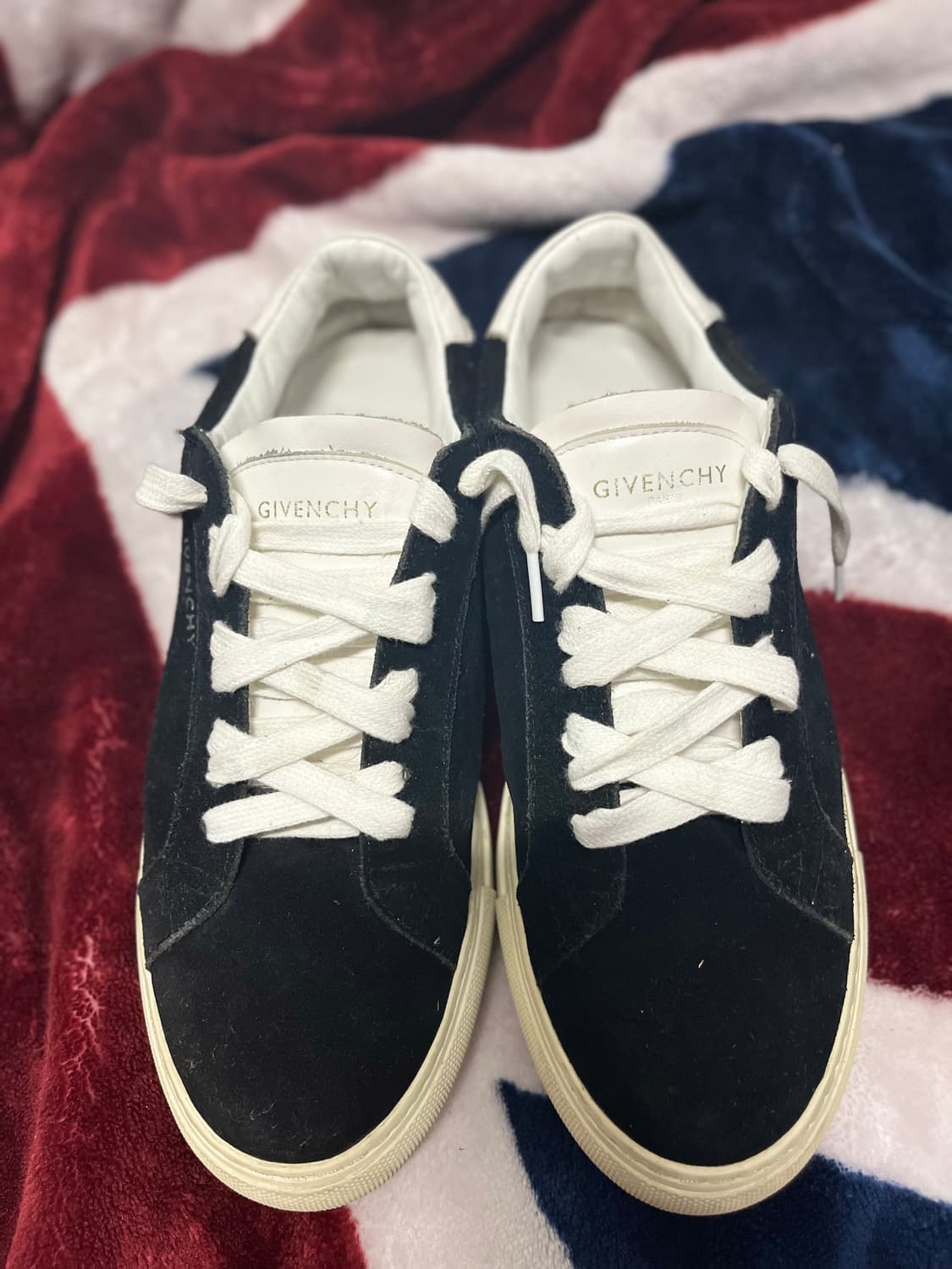 지방시 블랙 스웨이드 스니커즈 42(275~280) 상품이미지2