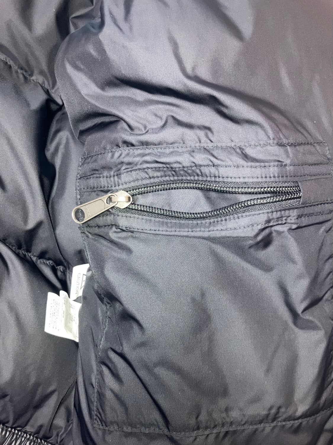 노스페이스 우먼즈 눕시 하이브리드 다운 볼 패딩 검정 BLK S(085) 상품이미지4