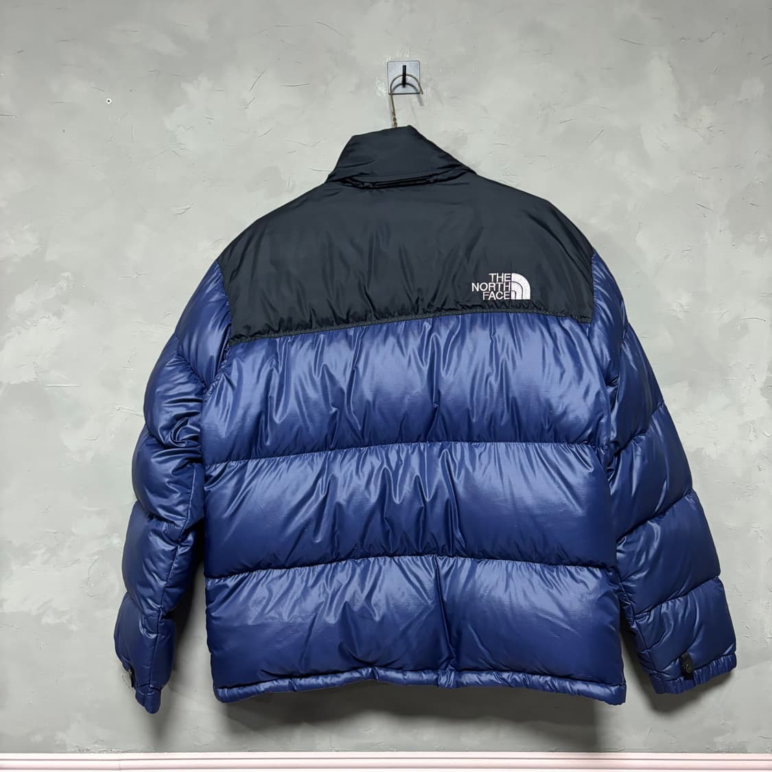 노스페이스 700 눕시 구스다운 패딩 네이비 상품이미지4