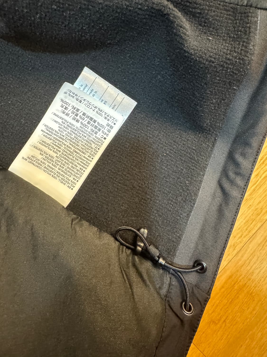 아크테릭스 루나 뉴 이어 아톰 LT 후디 블랙(토끼한정판) 상품이미지9