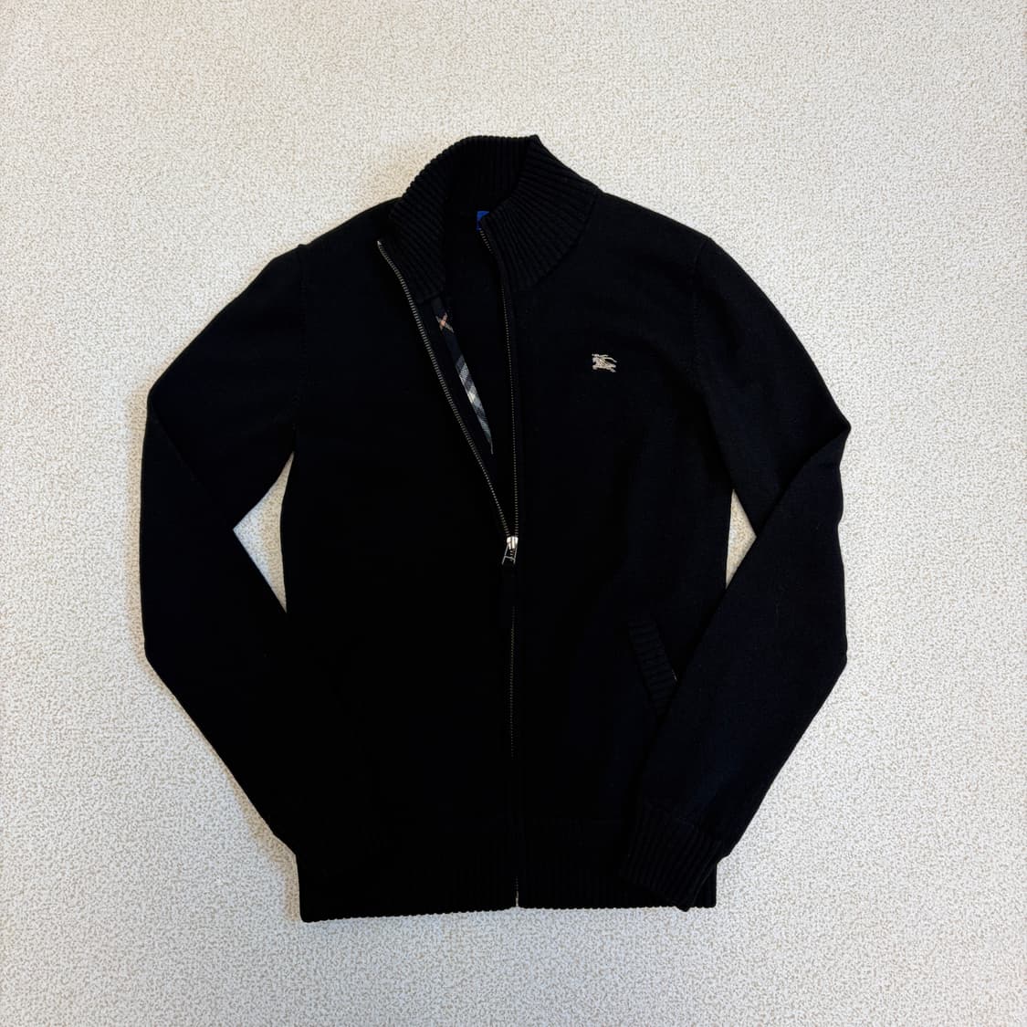 버버리 울 니트 집업 가디건 블랙 상품이미지1