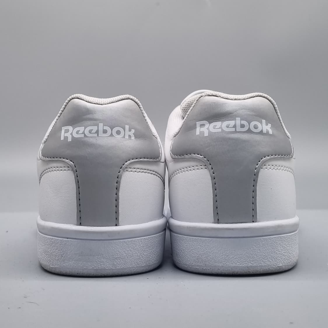 리복 로얄 컴플리트 여성스니커즈240  상품이미지4