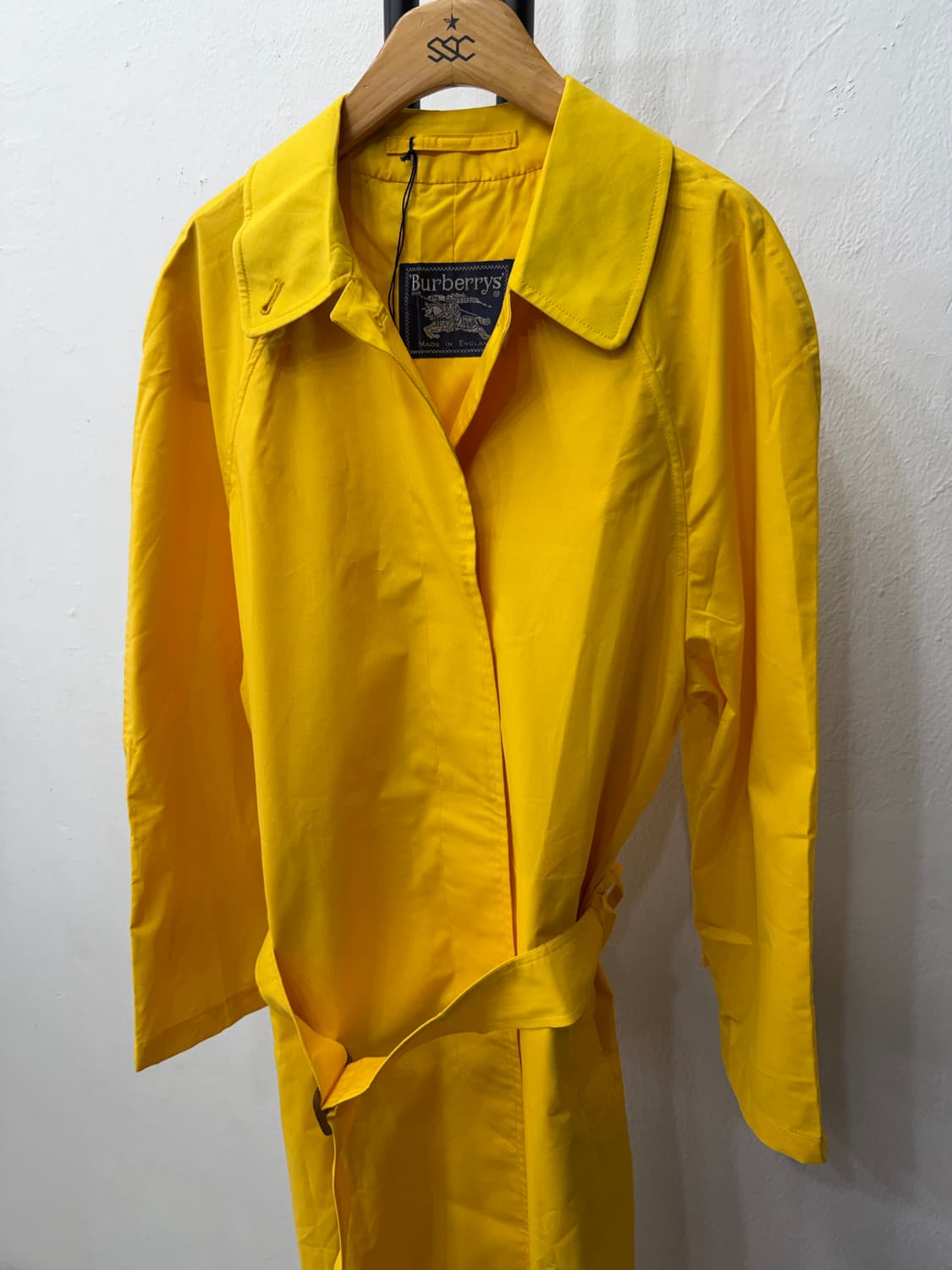 새제품) 버버리 정품 여성 옐로우 트렌치코트 8(66) 상품이미지2