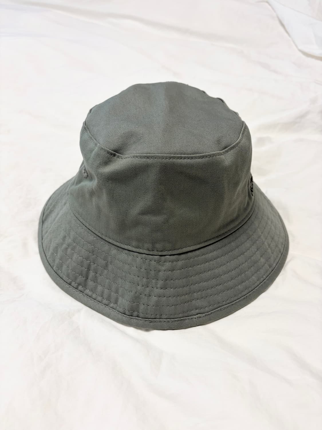 아크네 스튜디오 로고자수 버킷햇 상품이미지2