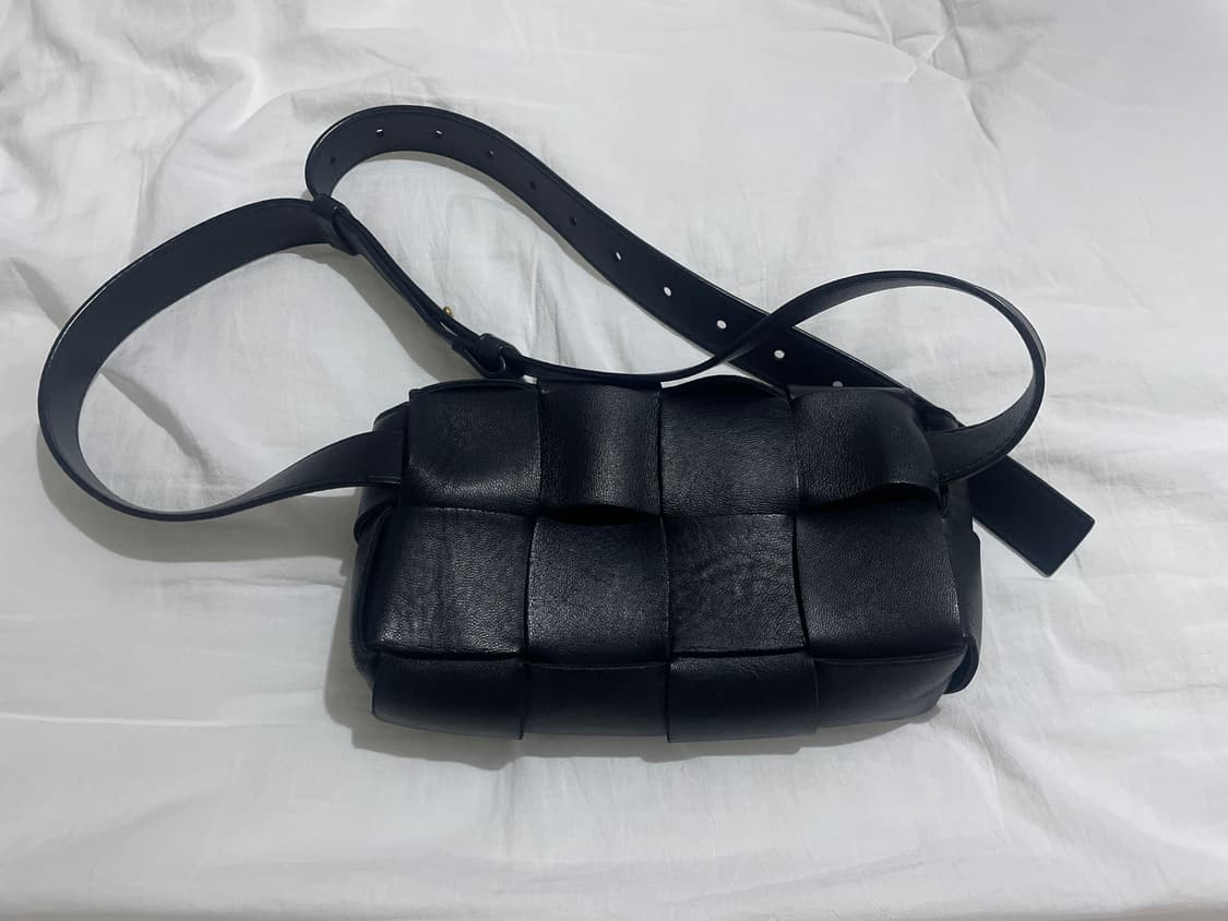 Bottega Veneta 보테가 베네타 카세트백 블랙 상품이미지2