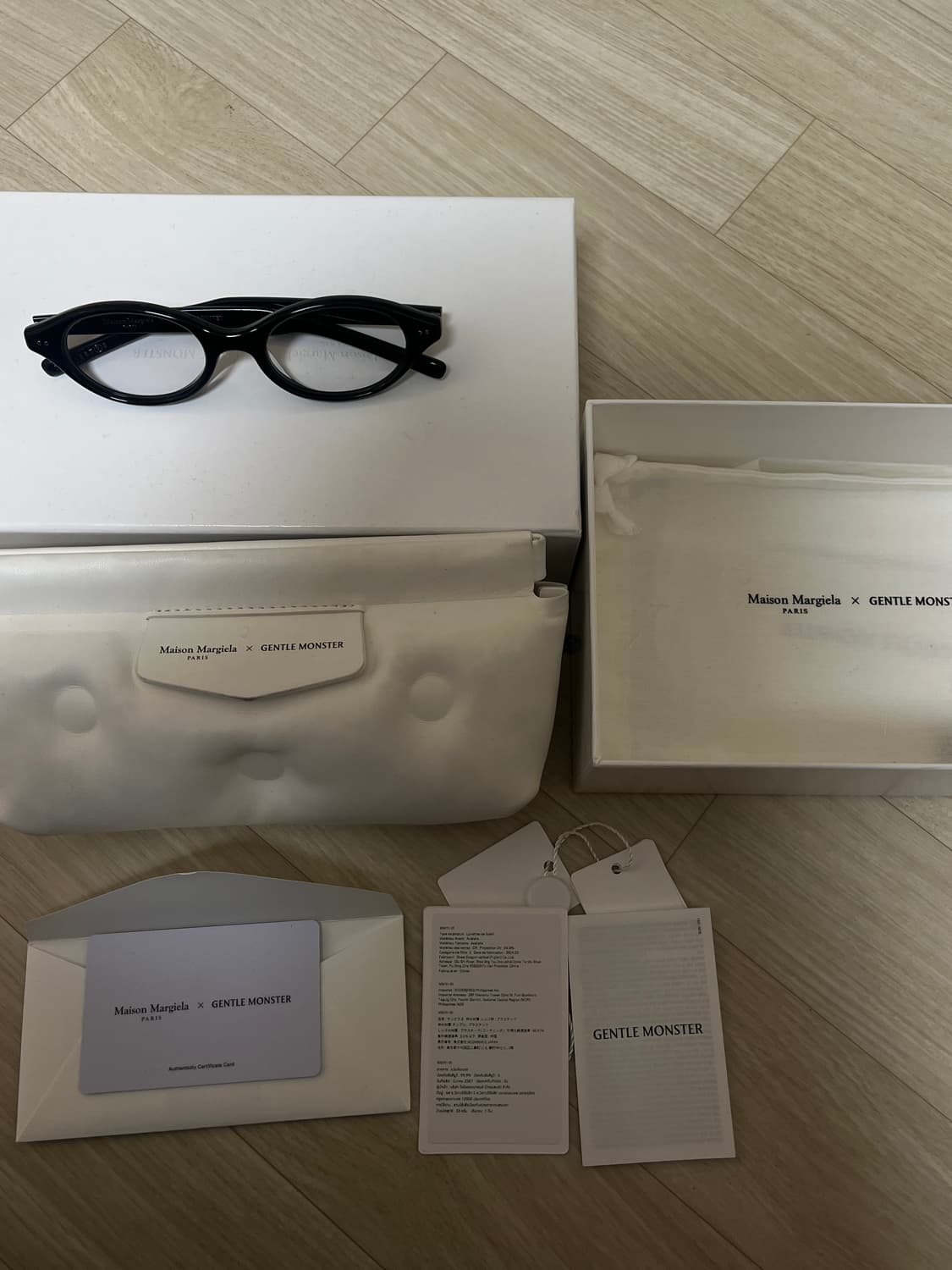 젠틀 몬스터 x 메종 마르지엘라 MM111 블랙 클리어 상품이미지1
