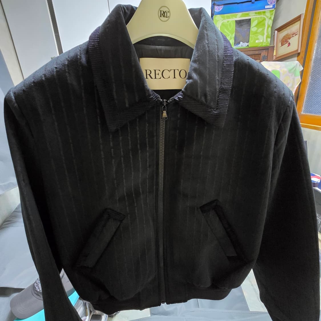 렉토 콘트라스트 벨벳 자켓 S사이즈 팝니다. 상품이미지2