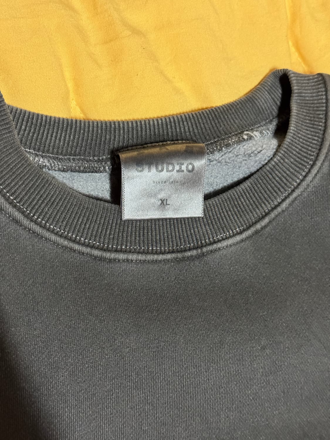 아이앱스튜디오 피그먼트 맨투맨 블랙 XL 상품이미지3