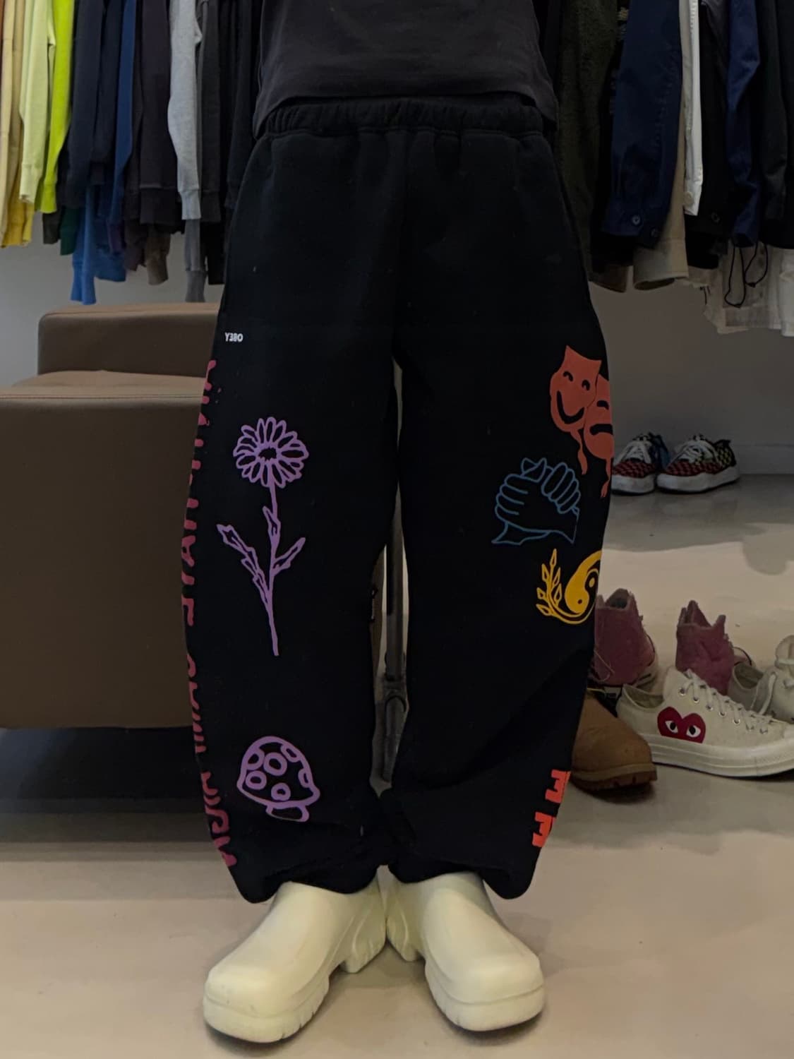 오베이 그래픽 트레이닝 조거팬츠 상품이미지5