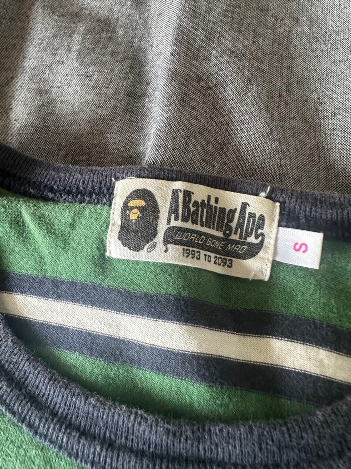 베이프 원 포인트 스트라이프 롱슬리브 티셔츠 상품이미지2