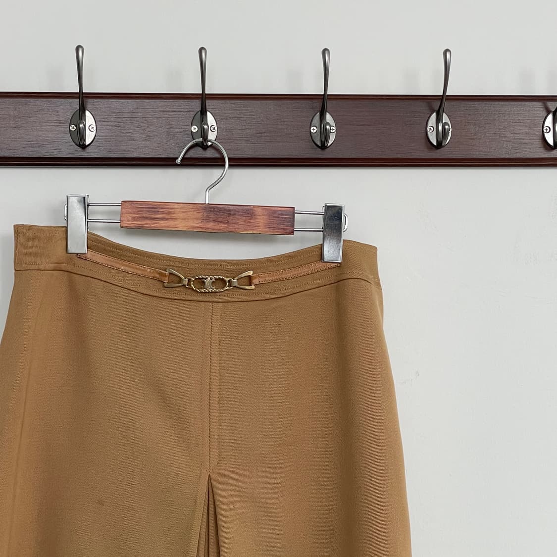 올드 셀린느 마카담 금장 로고 스커트 상품이미지1