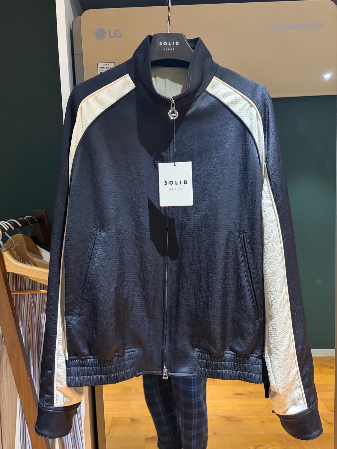 솔리드옴므 26SS 네이비 컨트래스트 트랙 자켓 48 새상품 상품이미지1