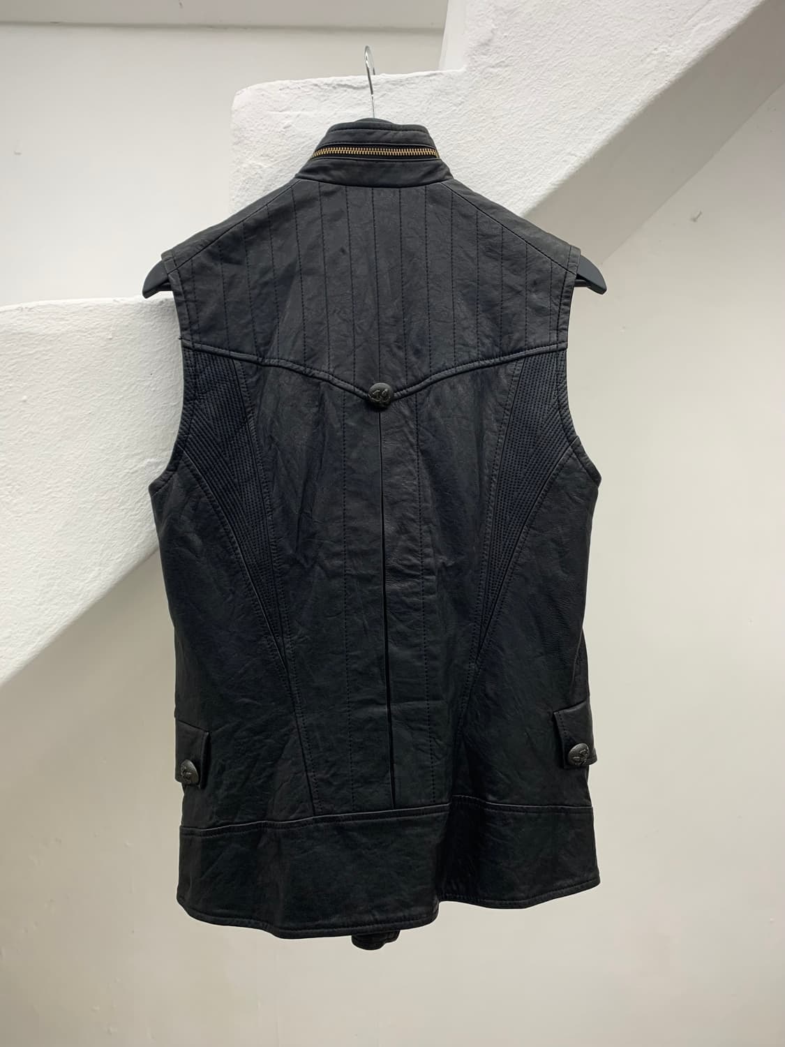 Lambskin leather asymmetrical vest  상품이미지8