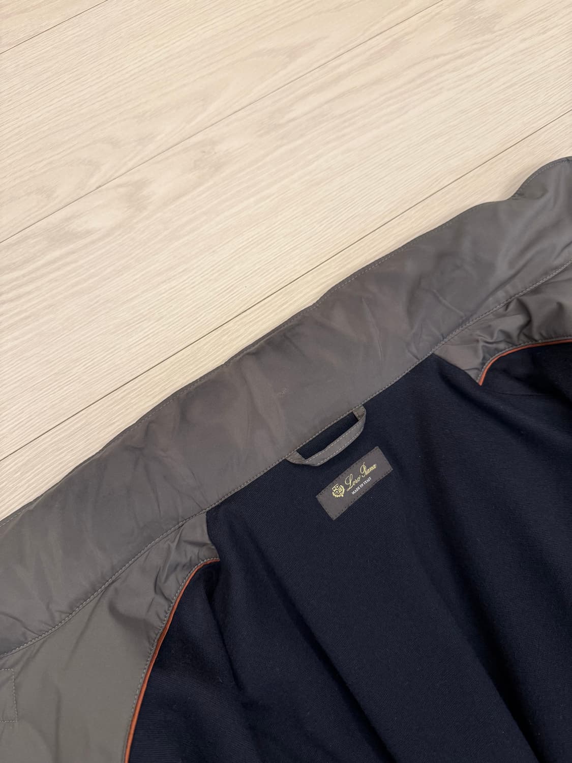 로로피아나 트레블러자켓 48사이즈 상품이미지9