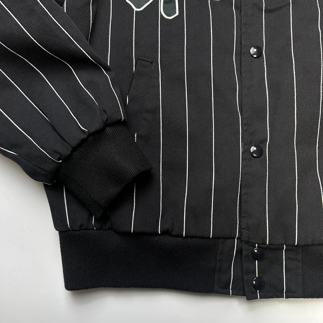 SUPREME 19SS Pinstripe 슈프림 바시티 자켓 상품이미지4