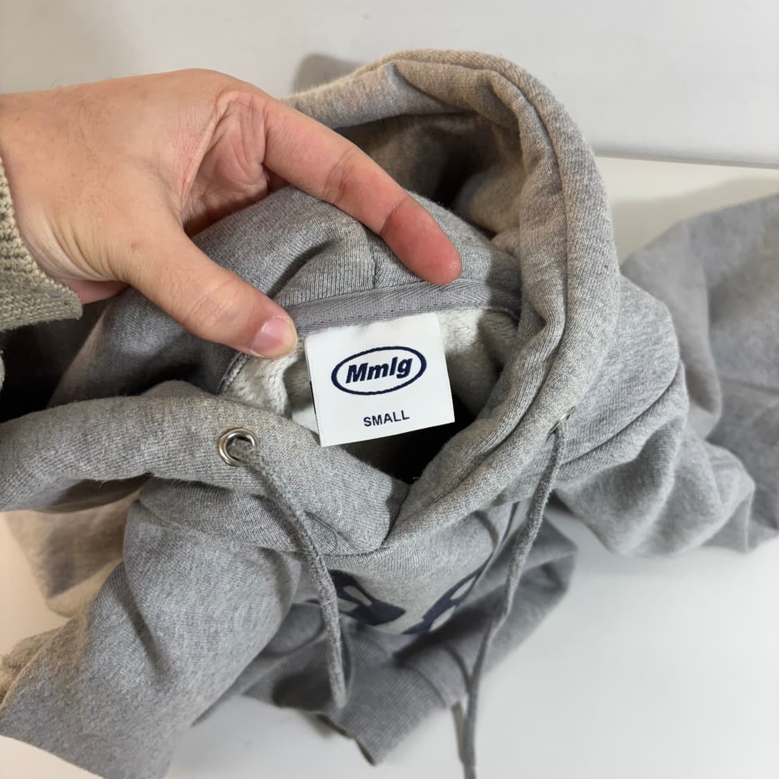 S MMLG 앰앰엘쥐 그레이 빅로고 스웻코튼 후드티 상품이미지4