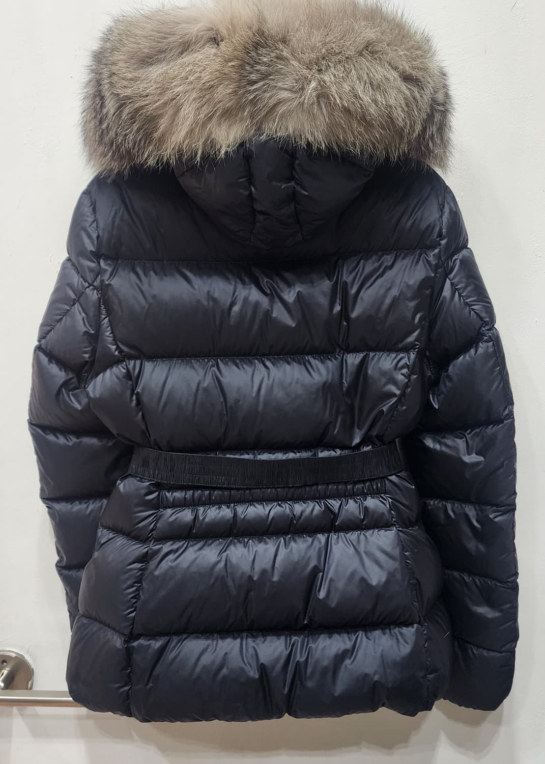 몽클레어 보에드 2사이즈 블랙 천연퍼 상품이미지3