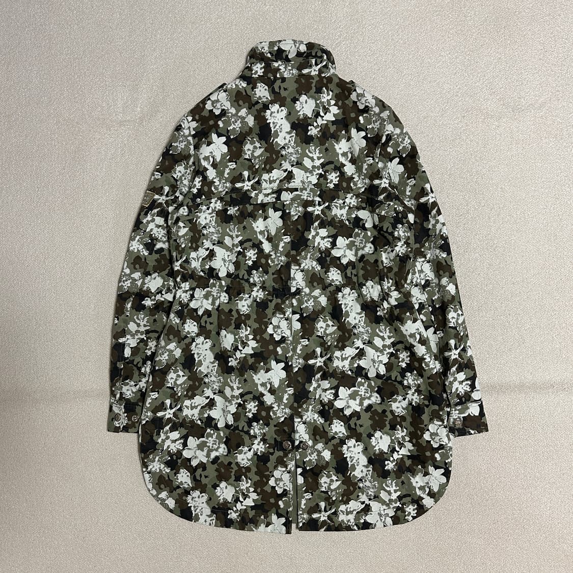 에고이스트 핫피스 와펜자수 점퍼 상품이미지3