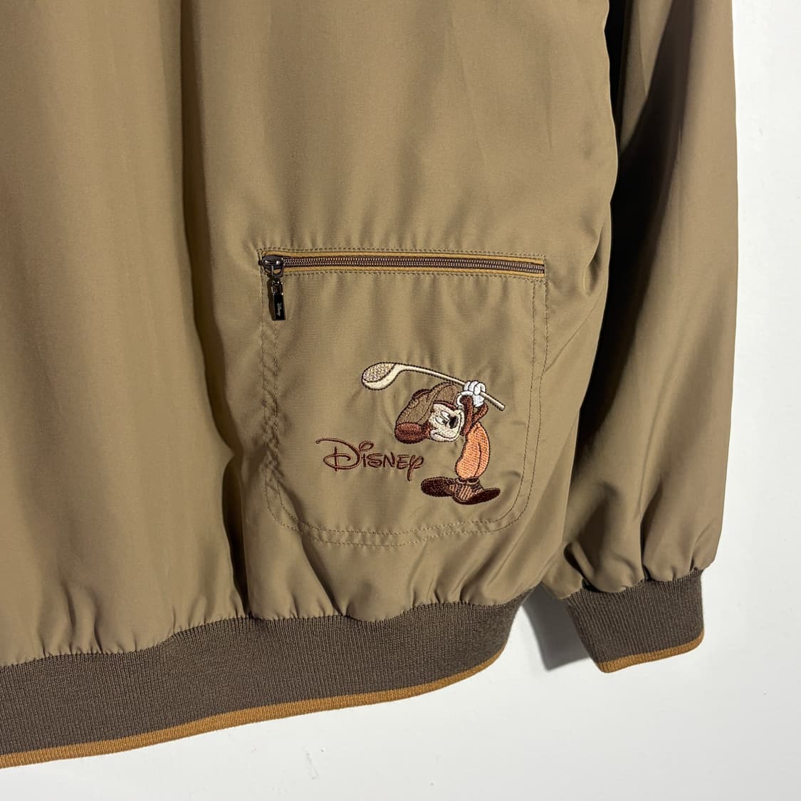 디즈니 백포켓 베이지 바람막이 맨투맨 (무료배송) 상품이미지4