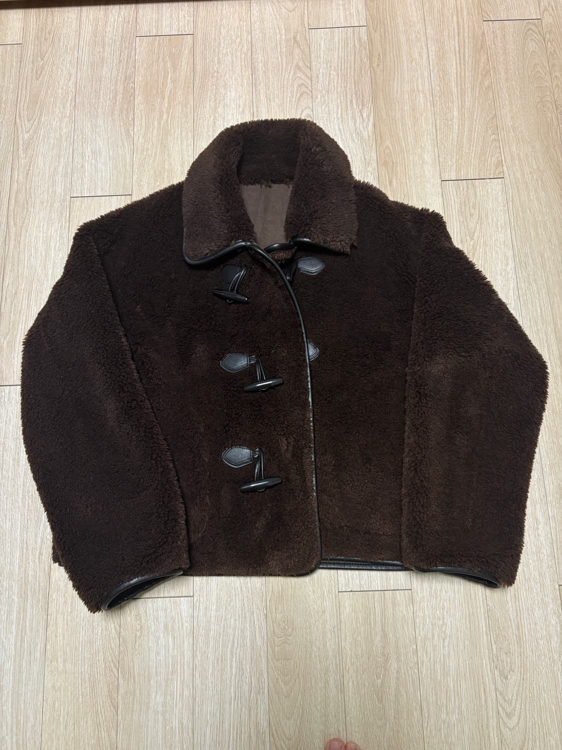 쉬즈미스 인조가죽 무스탕 하프자켓 다크브라운 55 상품이미지1