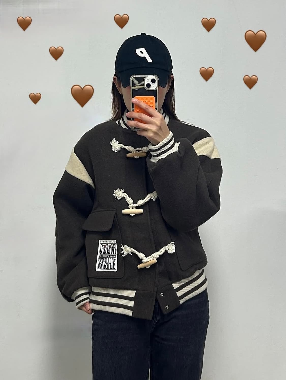 오아이오아이 떡볶이 단추 바시티 점퍼  상품이미지1