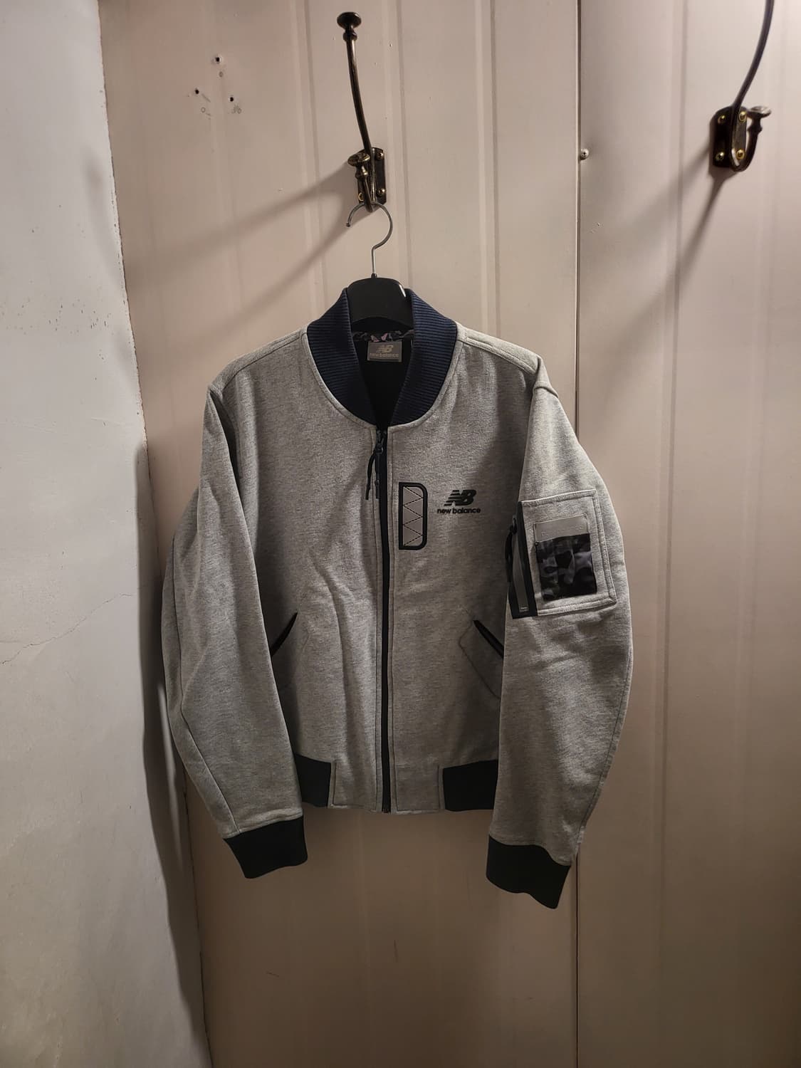 [90]뉴발란스 그레이 블루종 집업 자켓 상품이미지1