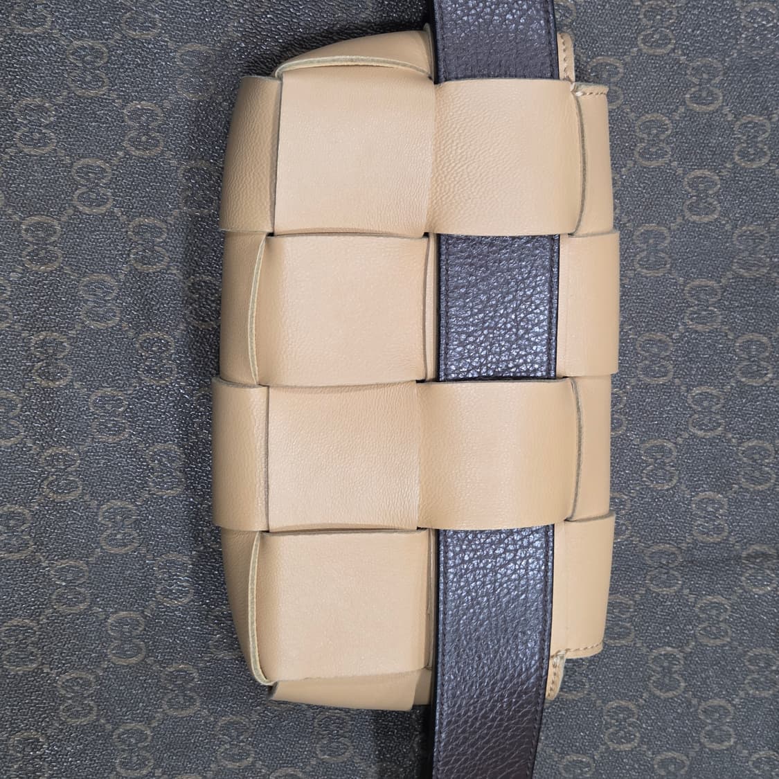 보테가베네타 벨트 백 남.녀.공용 상품이미지8