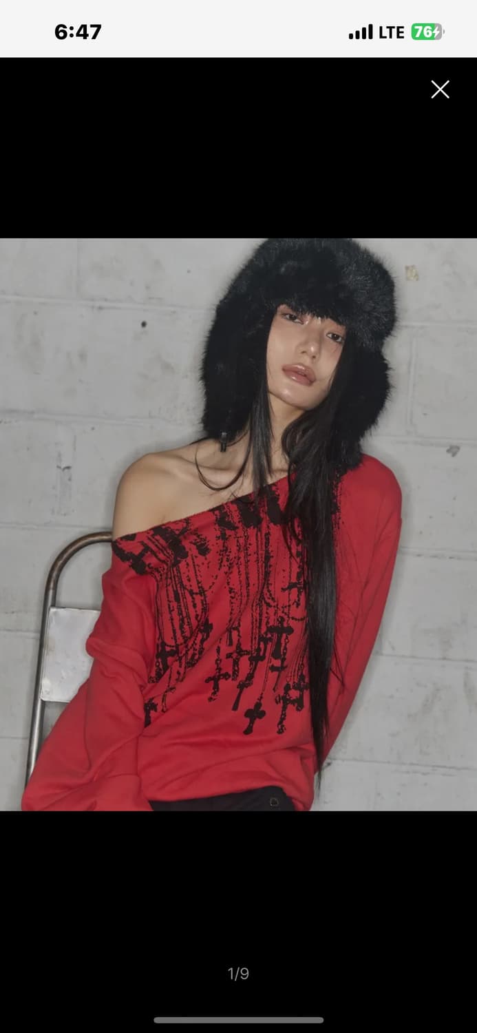 팬시클럽 넥클리스 원숄더 스웻셔츠 상품이미지1