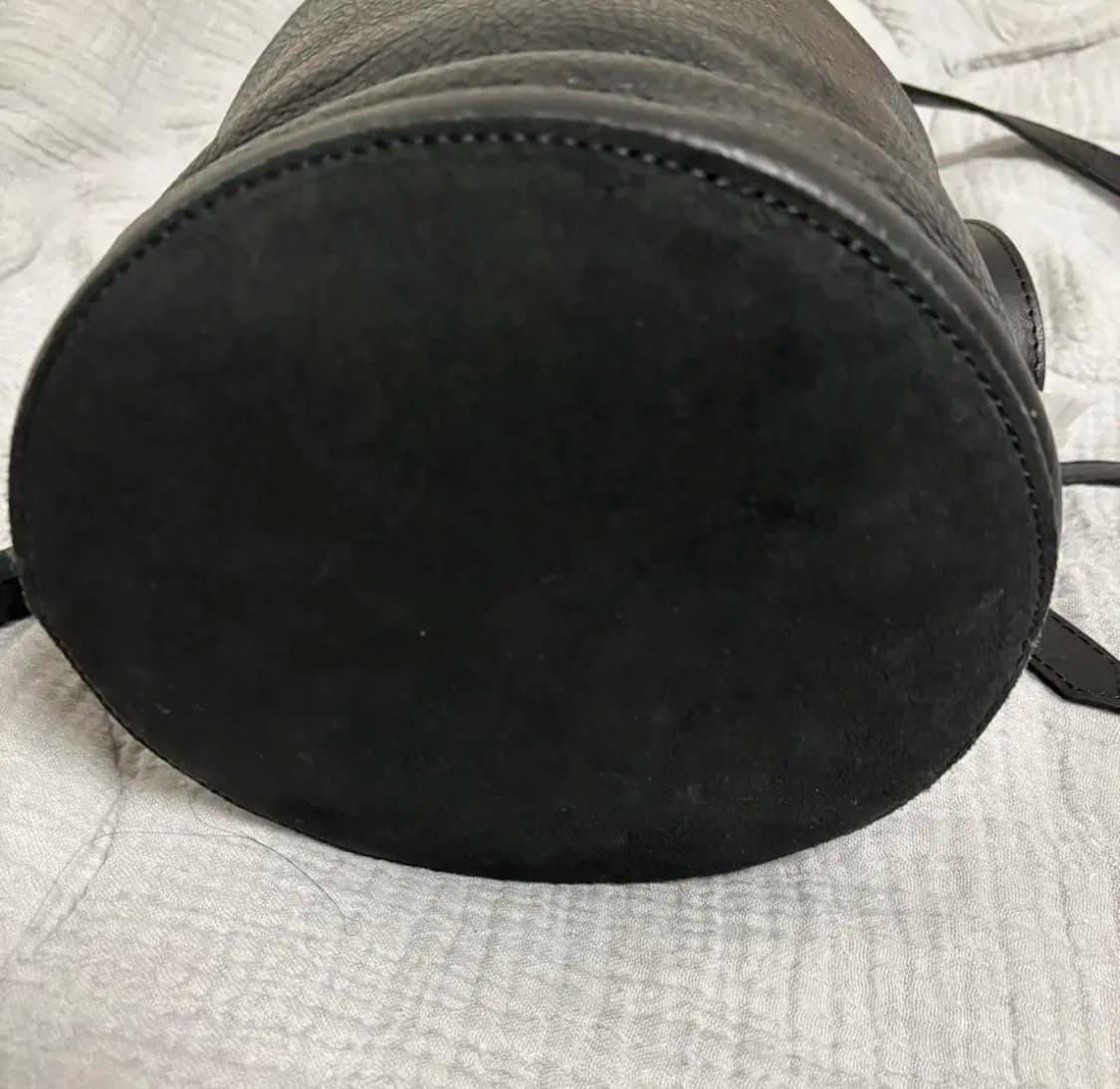 닥터마틴 리얼레더 통 소가죽 버킷백 크로스백 새상품 상품이미지5