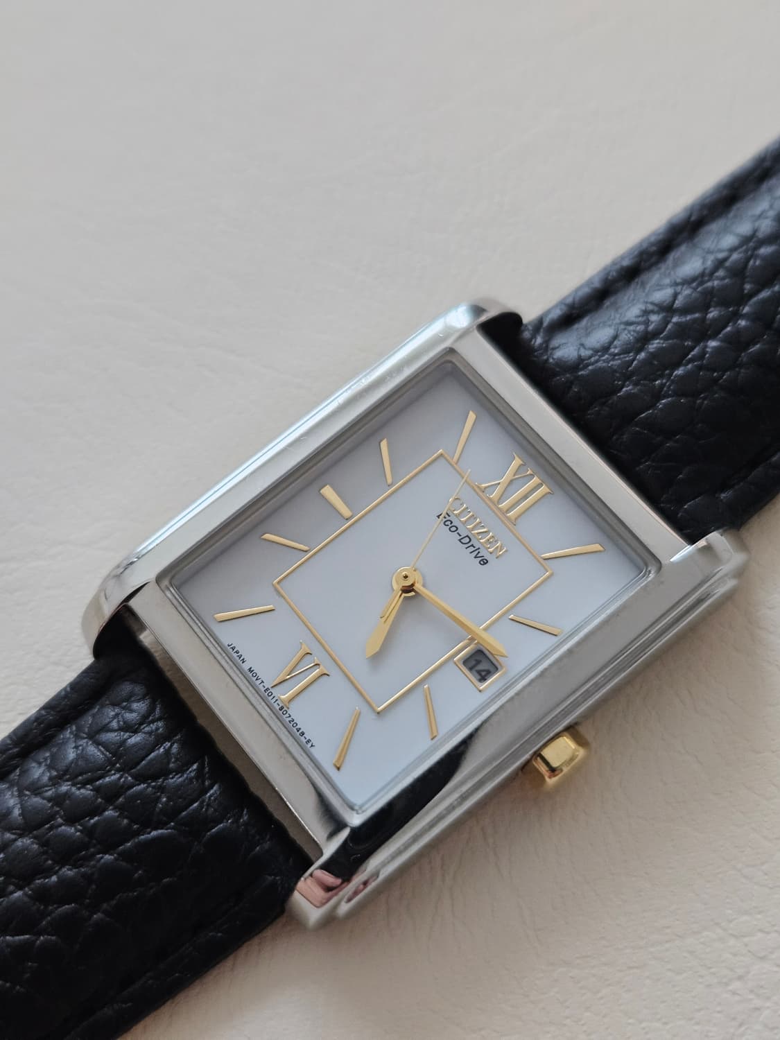 시티즌 에코드라이브 사각 가죽 시계 상품이미지4