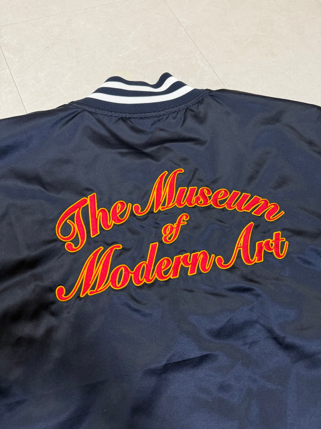 모마x챔피온 바시티자켓 상품이미지5