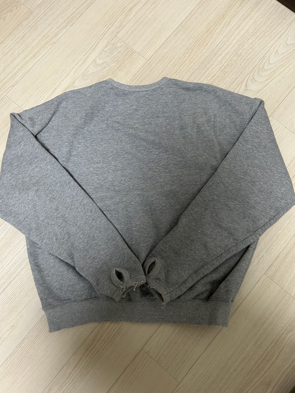 해칭룸 스웻 맨투맨 상품이미지3