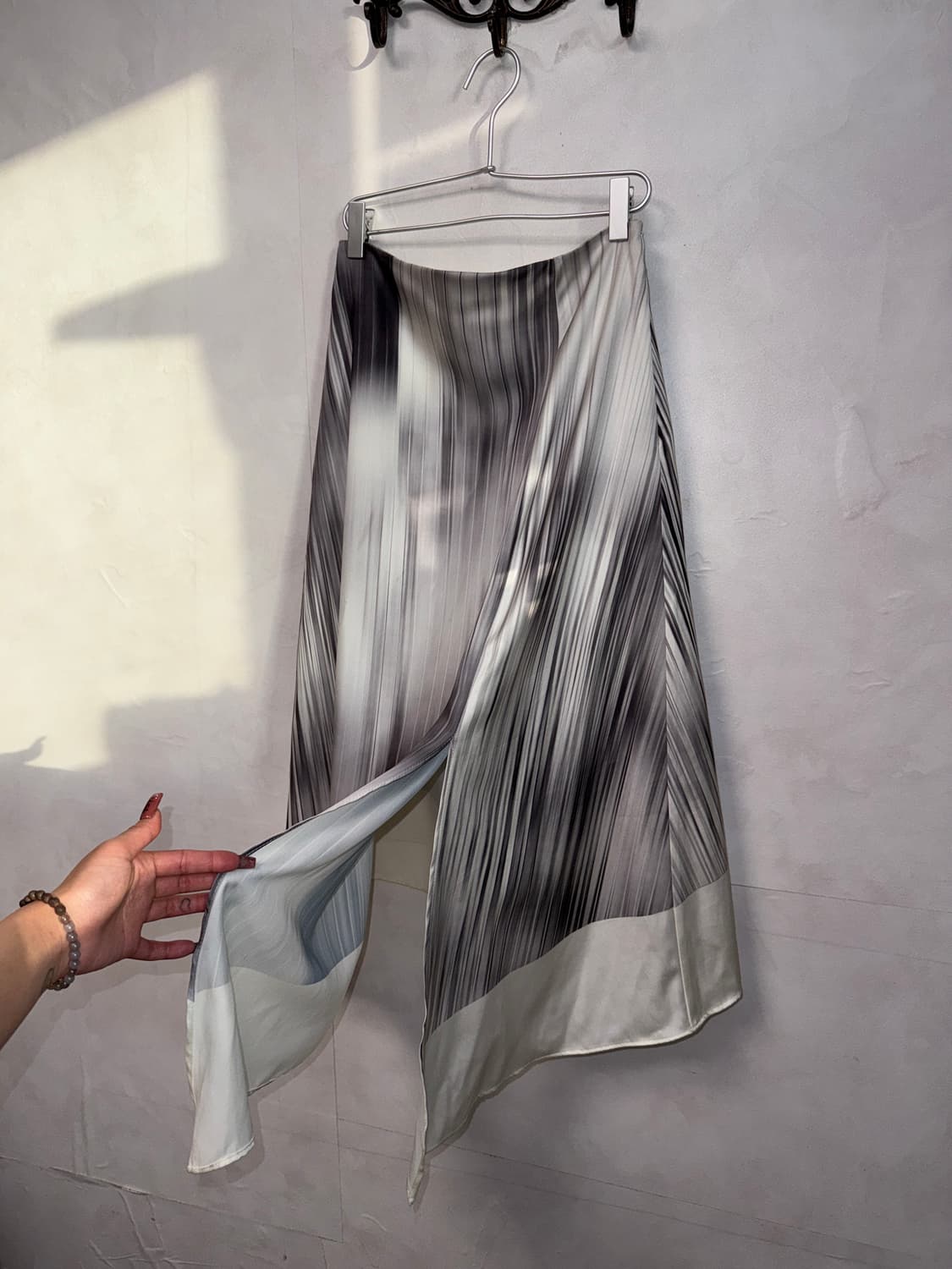 Low Classic gradient pleats printing sk 상품이미지3