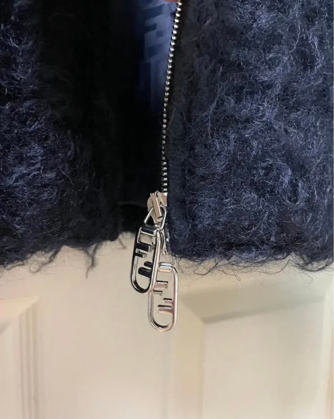 [미개봉 새상품] 펜디 23모헤어 블루종 자켓(컬렉션제품) 네이비 48 상품이미지8