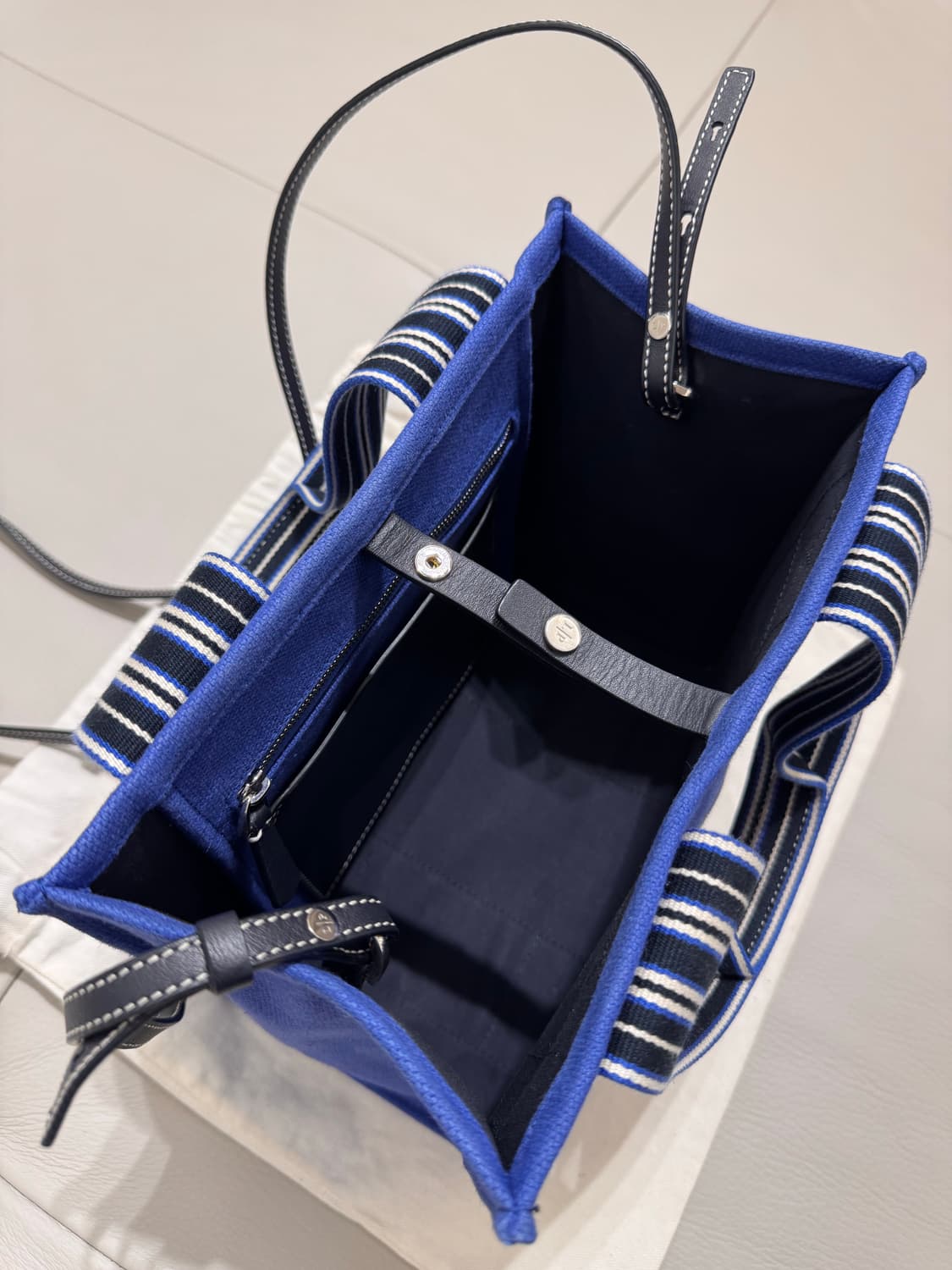 로로피아나 수트케이스 스트라이프 미니 상품이미지7